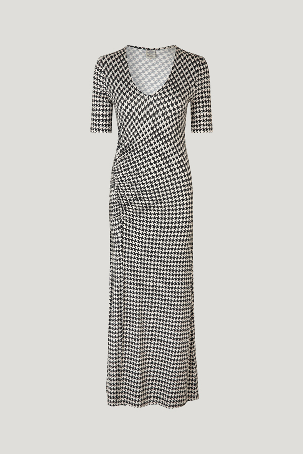 Jeannette Dress Black White Check A calf-length, stretchy jersey dress with a V-neck, short sleeves, and double ruching at the side for a flattering drape - front image