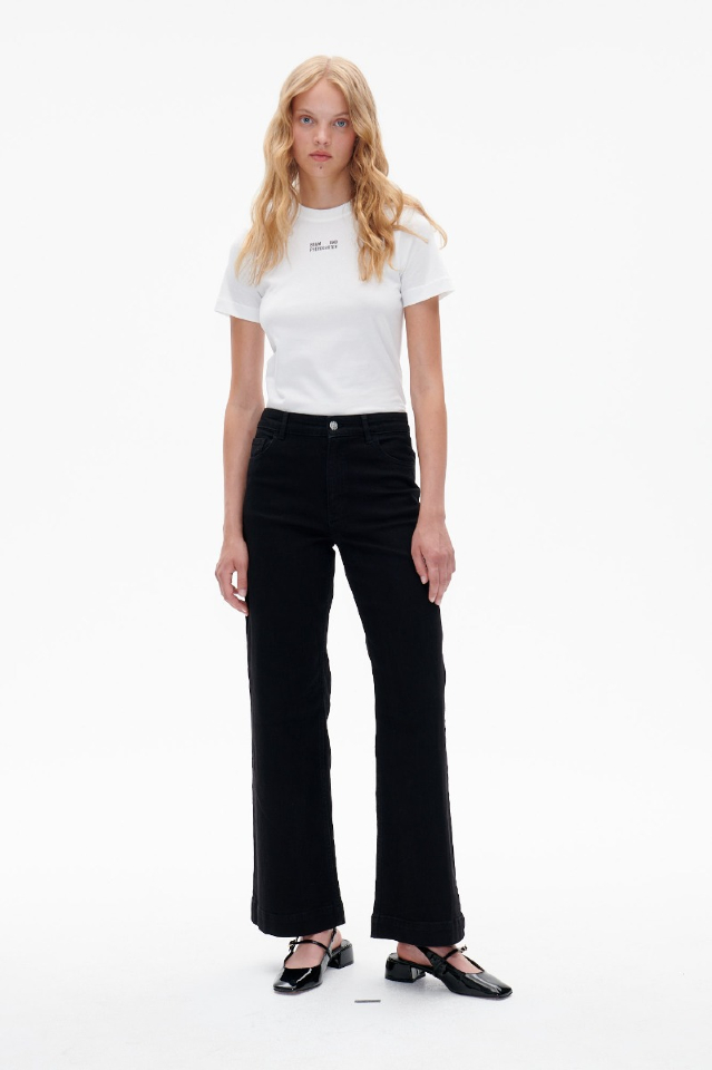 Nicette Jeans Black Denim  - model image