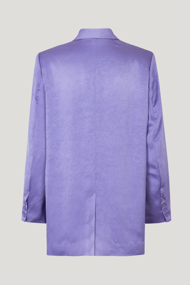 Bertha Blazer Dahlia Purple This fluid blazer features button closures in the front, patch pockets, and buttons at the wirsts, The shoulders are padded and there is a notched lapel - back image