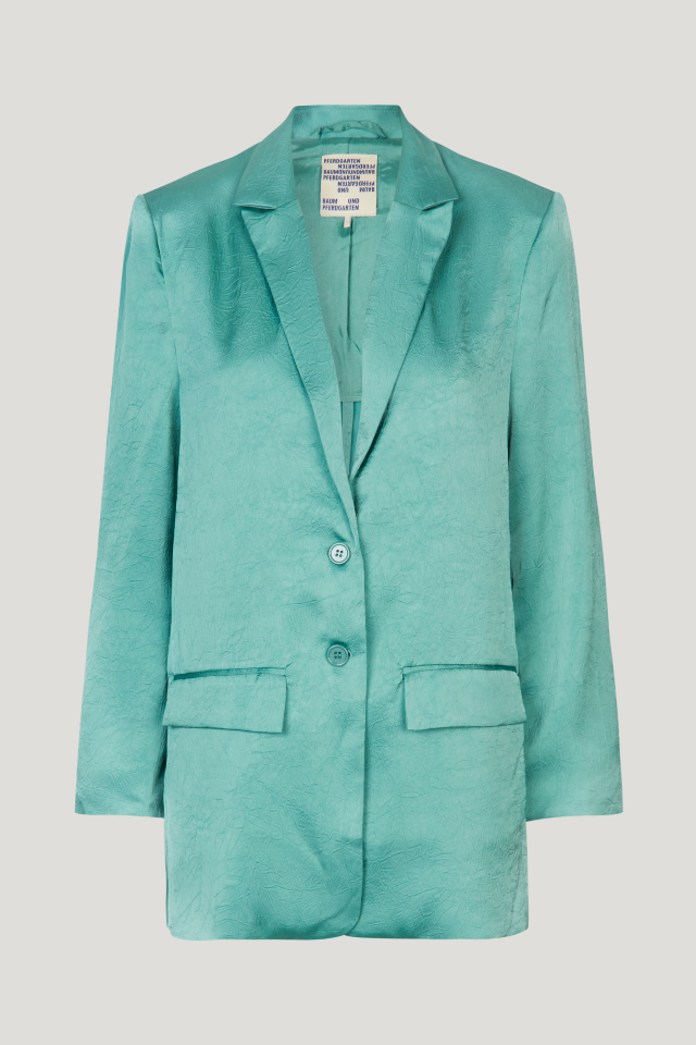 Bertha Blazer Trellis This fluid blazer features button closures in the front, patch pockets, and buttons at the wirsts, The shoulders are padded and there is a notched lapel - front image