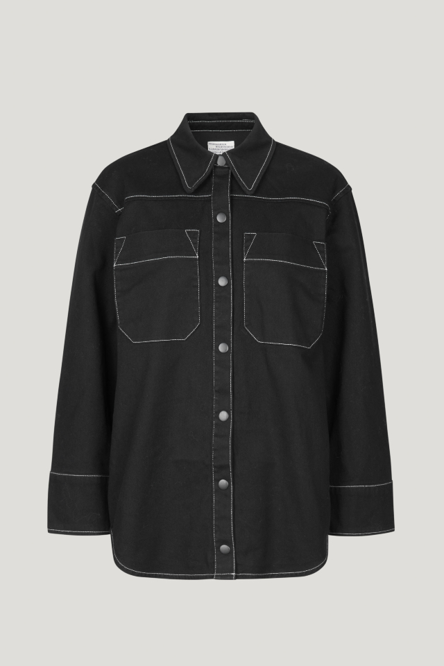 Bahena Jacket black This shirt-style jacket feature snap button closures and patch pockets at the chest - front image
