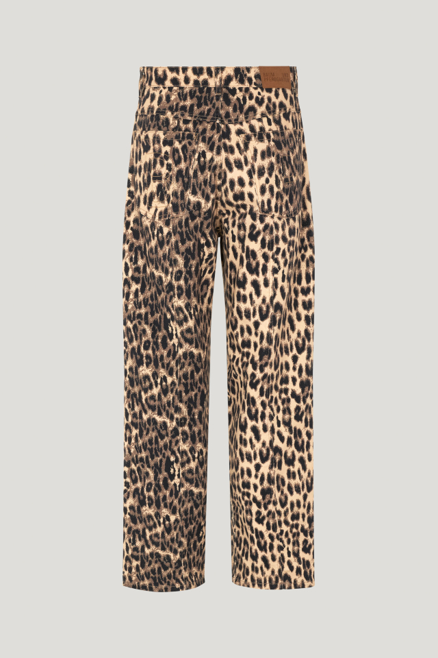Nara Jeans Brown Baum Leopard These high-rise trousers feature a straight leg, zip fly with button closure, and four pockets - back image